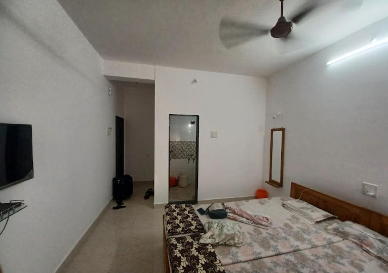 Bapat Niwas Home Stay Ganpatipule Esterno foto